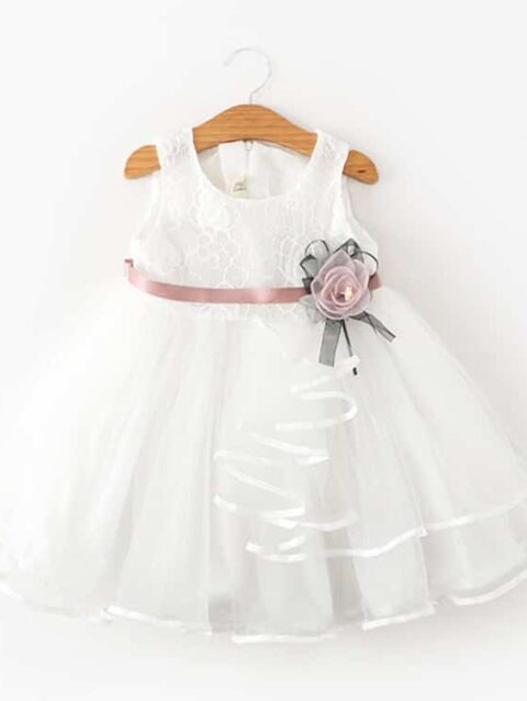 فستان بناتي أبيض