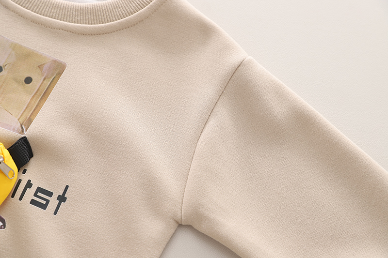 تيشرت أطفال وبنطلون جنز - الصورة 15