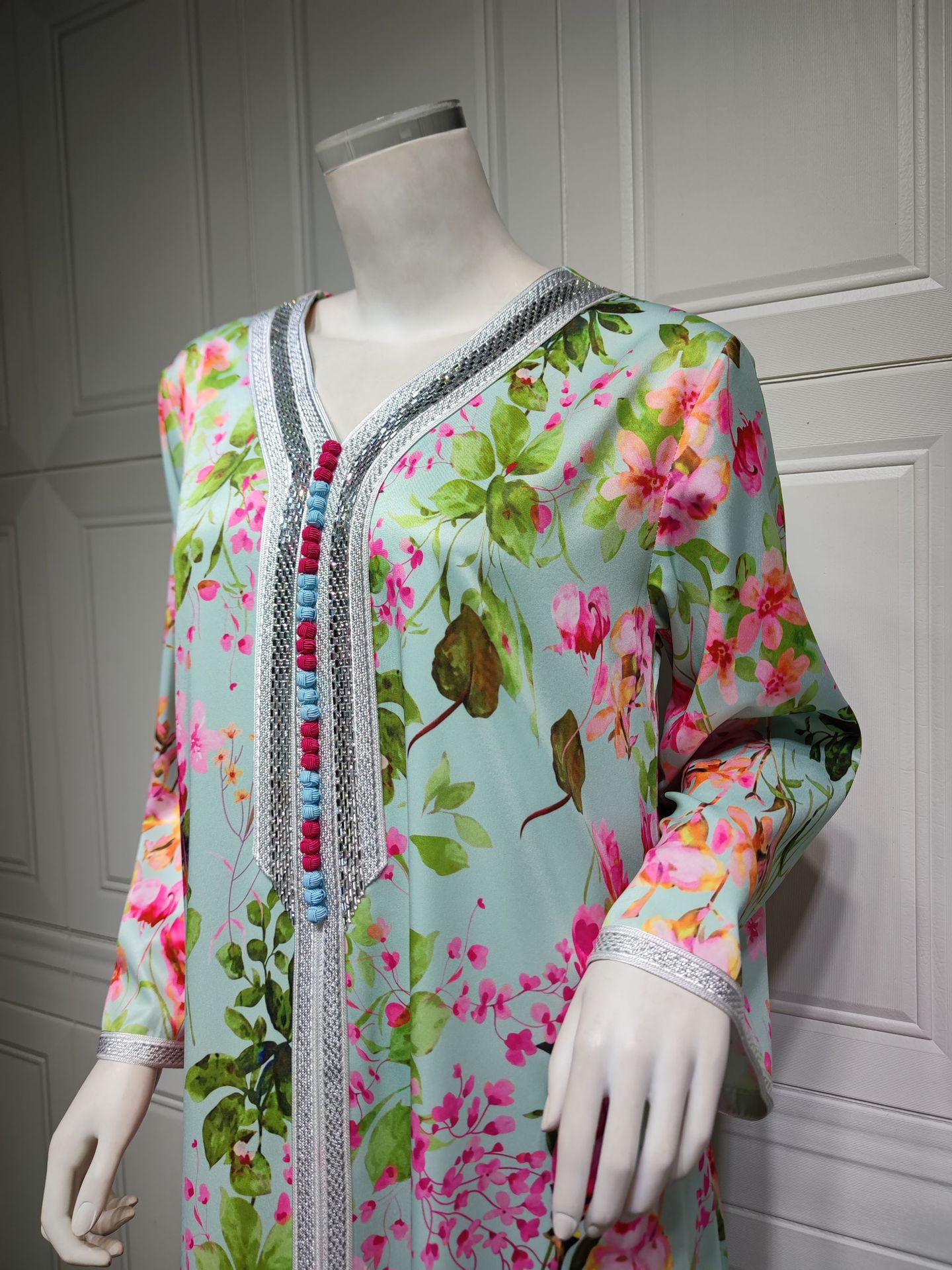 عبايه نسائى مستورده - الصورة 2